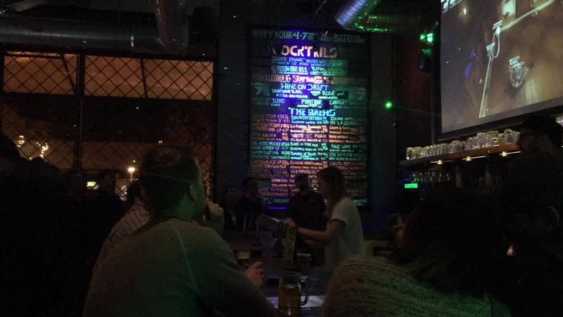Illustration for article titled What It's Like To Watch Overwatch At A Bar